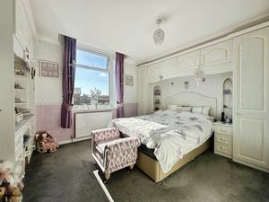 Bedroom 1- click for photo gallery